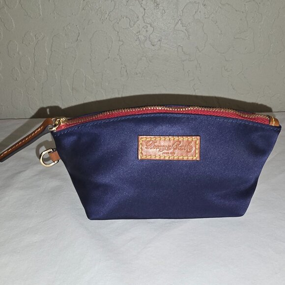 Dooney & Bourke Wayfarer Navy Blue Nylon Zip Cosmetic Bag / Coin Pouch FLAWLESS - Picture 10 of 10